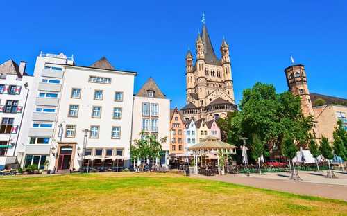 Köln Stadtrundfahrt Open-Top-Bustour am Kölner Dom